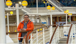 Du khách chán ngán bị 'nhốt' trong cabin du thuyền đang cách ly ở Nhật Bản