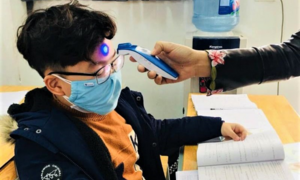 Học sinh trở lại trường sau thời gian nghỉ phòng Covid-19: Phụ huynh, nhà trường cần chuẩn bị gì?