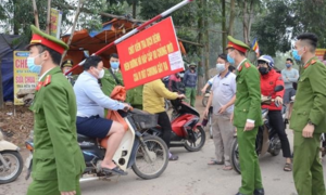'Sơn Lôi chúng tôi không làm ra bệnh, sao lại kỳ thị chúng tôi?'