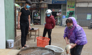 20 ngày cách ly hơn 10.000 người ở Sơn Lôi, Vĩnh Phúc: Thực phẩm đâu phục vụ dân?