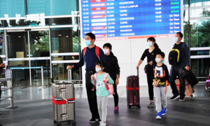 Trở về từ 'tâm dịch' Trung Quốc, cô gái Quảng Nam không được giám sát y tế tại sân bay