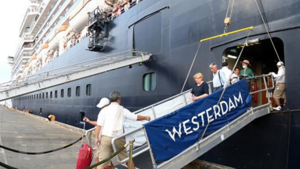 Video: Malaysia khẳng định du khách tàu Westerdam dương tính Covid-19