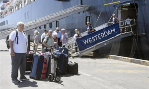 Malaysia 'cấm cửa' mọi hành khách trên du thuyền MS Westerdam 