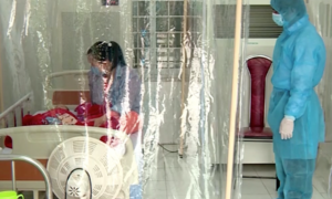 Bé 3 tháng tuổi nhiễm Covid-19 xét nghiệm âm tính 2 lần, sắp được ra viện