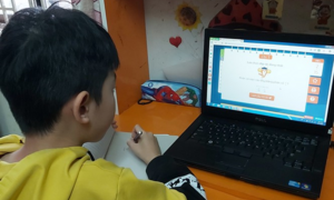 Phụ huynh đóng học phí ra sao khi con nghỉ phòng dịch Covid-19?