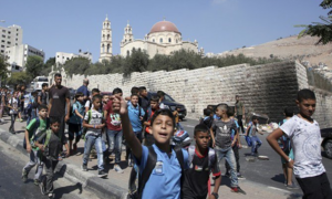 Khách du lịch Hàn Quốc mang mầm bệnh sang Israel, hàng trăm học sinh phải cách ly