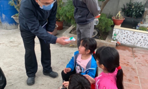 Những 'chiến binh' thầm lặng trong cuộc chiến chống Covid-19