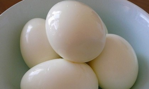 Chia sẻ bài 'ăn trứng vịt để ngừa corona', người phụ nữ ở Cà Mau bị phạt 10 triệu đồng 