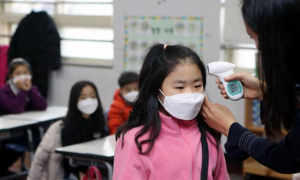 Hàn Quốc tiếp tục hoãn học kỳ mới tránh Covid-19