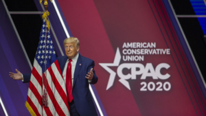 Tổng thống Donald Trump chưa tiếp xúc gần với người nhiễm Covid-19