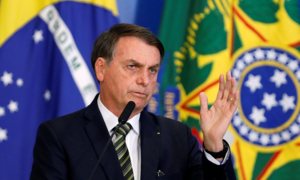 Tổng thống Brazil: Dịch Covid-19 'bị phóng đại quá mức'