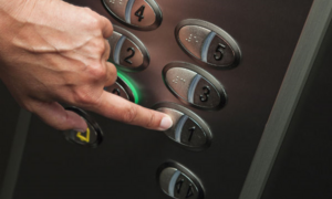 7 đồ vật tại nơi làm việc cần hạn chế tiếp xúc để tránh nguy cơ nhiễm Covid-19