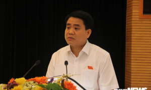 Chủ tịch Hà Nội đề xuất mua trang thiết bị y tế sẵn sàng đối phó 1.000 ca Covid-19