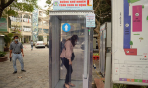 Video: Việt Nam sản xuất thành công buồng khử khuẩn di động phòng dịch Covid-19