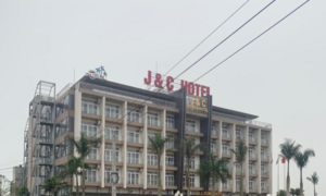 700 chuyên gia Hàn Quốc mặc đồ bảo hộ, đi xe chuyên dụng về cách ly tại Bắc Ninh