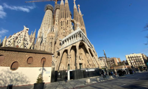 Covid-19: Tây Ban Nha phong tỏa đất nước ít nhất 15 ngày 