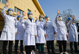 Trận chiến chống dịch Covid-19 toàn cầu: Sáng bừng lạc quan từ Trung Quốc, Hàn Quốc