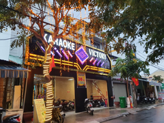 Quảng Nam đình chỉ hoạt động kinh doanh, dịch vụ nào giữa mùa dịch Covid-19?