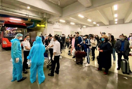 Bộ Y tế thông báo khẩn tìm hành khách trên 3 chuyến bay có bệnh nhân mắc Covid-19