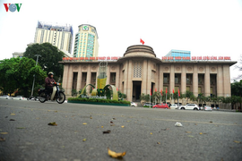 Bến xe, ga tàu Hà Nội vắng vẻ sau khuyến cáo 'hạn chế ra đường'