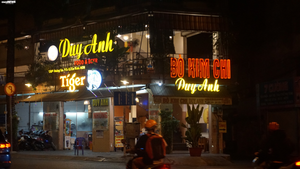 Quán ăn ở TP.HCM không phục vụ quá 10 người mỗi bàn