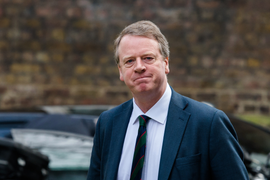 Covid-19: Cứ 17 phút có 1 người New York chết, thêm quan chức Anh phải cách ly