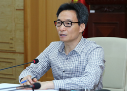 Phó Thủ tướng: Tập trung lực lượng dập 'ổ dịch' Bệnh viện Bạch Mai