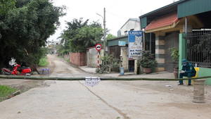 Video: Hà Nội khoanh vùng 3 thôn của một xã vì có người dương tính với Covid-19