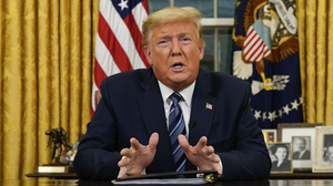 Tổng thống Trump dự đoán đỉnh dịch Covid-19 tại Mỹ, kéo dài 'giãn cách xã hội'