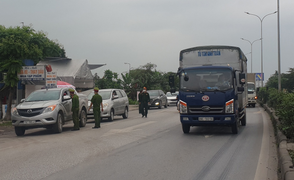 Xe tải chở hàng vào thẳng Hải Phòng không phải kiểm soát, quay đầu 