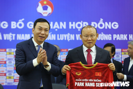 5 cầu thủ nhiễm COVID-19, các đội LaLiga vẫn tập bình thường