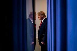 Tổng thống Trump: Người Mỹ bắt đầu thấy ánh sáng cuối đường hầm