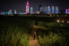 COVID-19: Vũ Hán dỡ phong tỏa, nhưng cuộc sống bình thường là giấc mơ xa vời