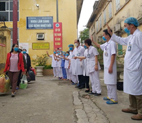 Bệnh nhân 188 mắc COVID-19 tái dương tính sau khi ra viện được điều trị thế nào?