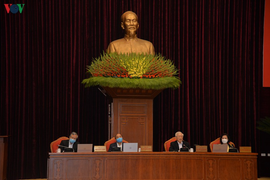 Không để lọt vào Trung ương những người xu nịnh, chạy chọt, tham vọng quyền lực