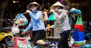 Người bỏ phố, người lay lắt ở lại, kịch bản cho người lao động tiếp tục xấu đi