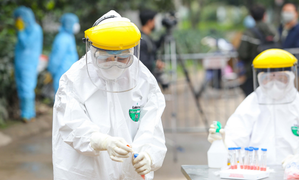 Hà Nội dự kiến gỡ lệnh phong tỏa 'ổ dịch' Hạ Lôi từ 0h ngày 6/5