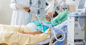 Phi công người Anh vẫn rất nguy kịch, sử dụng máy thở không còn hiệu quả