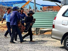 Bộ LĐ-TB&XH thăm hỏi, động viên các nạn nhân vụ sập tường ở Đồng Nai