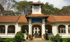 Học sinh ngoài TP.HCM muốn thi chuyên Lê Hồng Phong cần những gì?