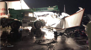 Chồng chết sau cơn lốc xoáy kinh hoàng, vợ không đủ tiền thuê kèn trống đưa tang