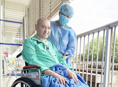 Sức khỏe phi công người Anh phục hồi gần như hoàn toàn