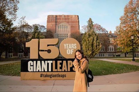 Chính sách di trú khiến du học sinh lo lắng: Giáo sư Việt tại Mỹ đưa lời khuyên