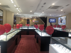 Giá vàng lao dốc, nhà đầu tư trong nước lỗ hơn 2 triệu đồng/lượng sau 1 ngày