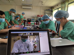 13 bệnh nhân COVID-19 rất nặng, 7 ca nguy cơ không qua khỏi