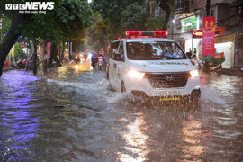 Lũ quét khủng khiếp ở Sơn La: Thêm 2 người mất tích, nhiều nhà bị cuốn trôi