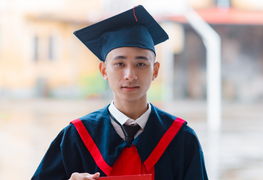 Nghị lực của nam sinh xương thủy tinh được tuyển thẳng Đại học Bách khoa Hà Nội