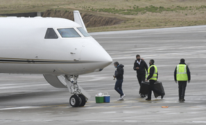 Đòi ra đi bất thành, Messi lần đầu tập lại cùng đồng đội Barca