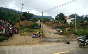 Xác định nguyên nhân sập cổng trường đè chết thương tâm 3 học sinh ở Lào Cai