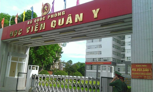 Điểm chuẩn khối ngành khoa học xã hội giữ 'ngôi vương', 9 điểm/môn vẫn trượt
